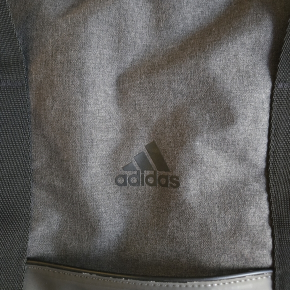 Adidas Convertible Backpack Duffel Travel Bag Charcoal with clear outer pockets - Picture 3 of 12